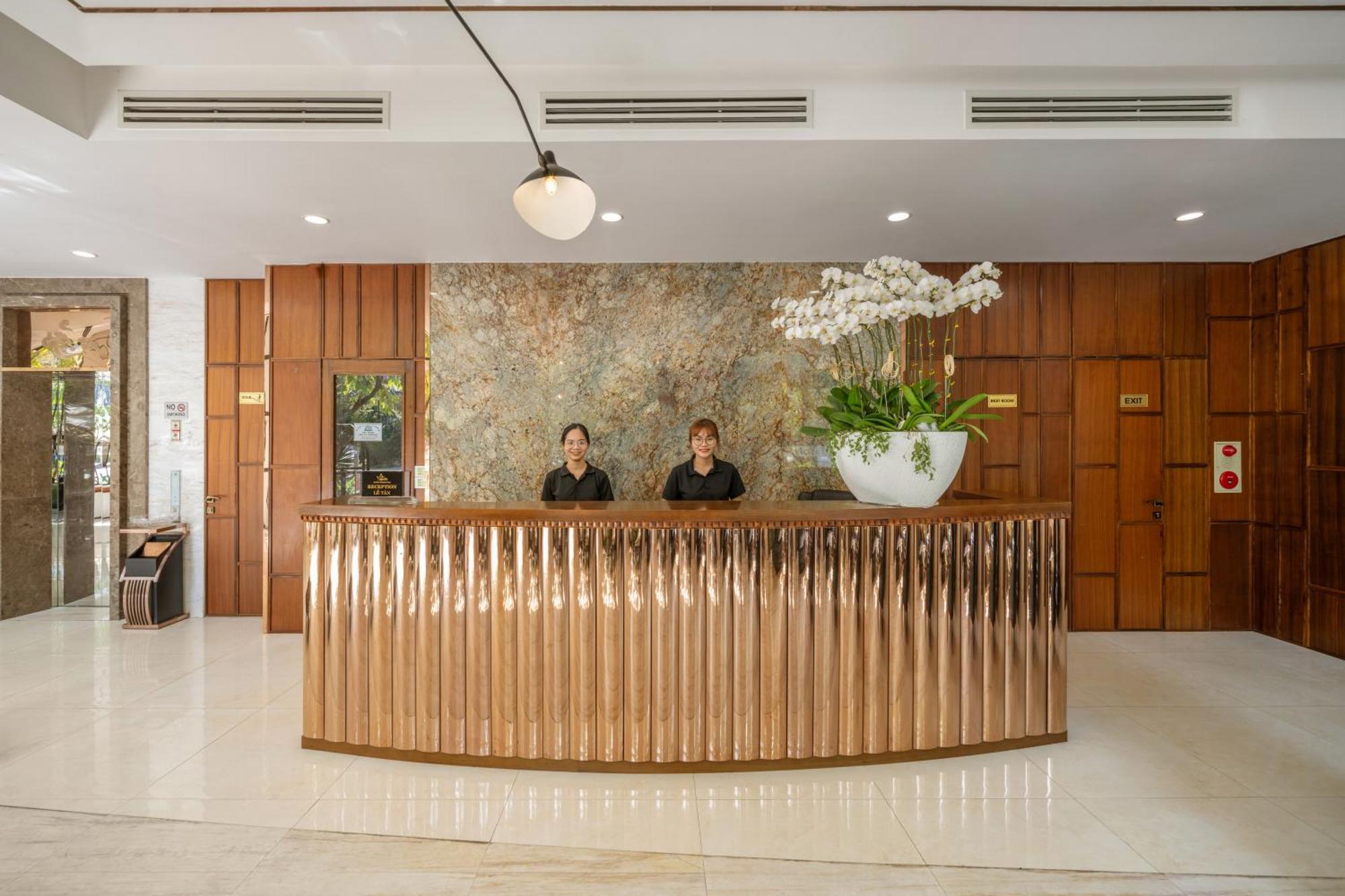Brilliant Majestic Hotel Da Nang Exterior foto